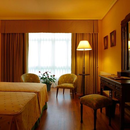 Silken Spa La Hacienda De Don Juan Лянес Екстериор снимка