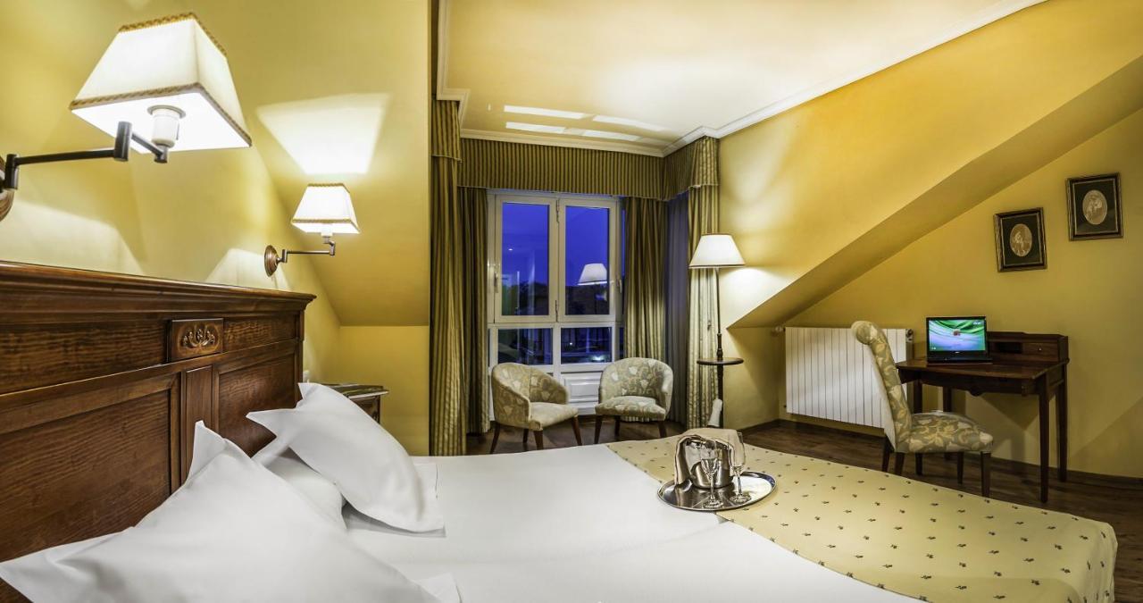 Silken Spa La Hacienda De Don Juan Лянес Стая снимка